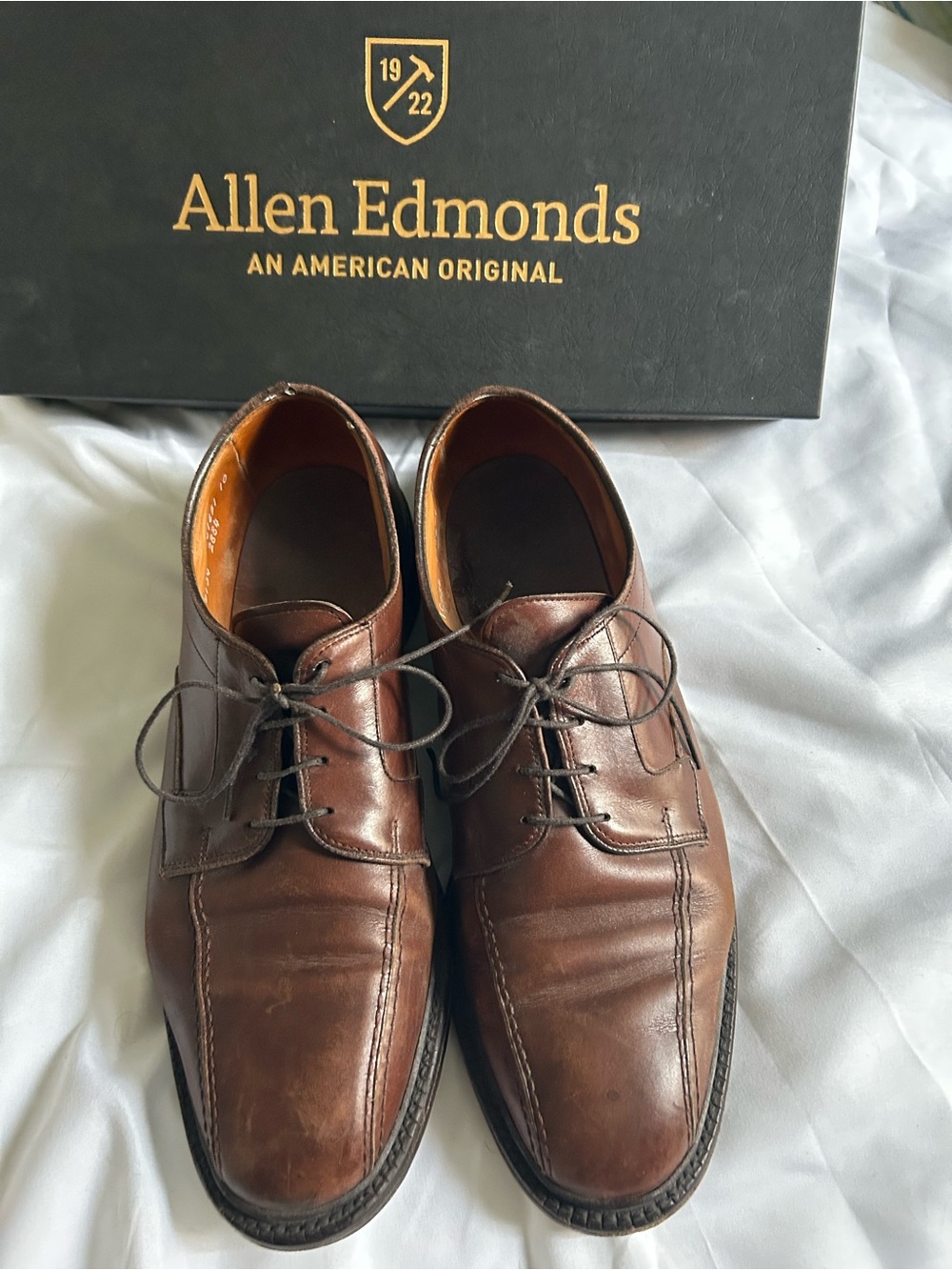 Allen Edmonds Brown Leather Derby Lace-Up Shoes